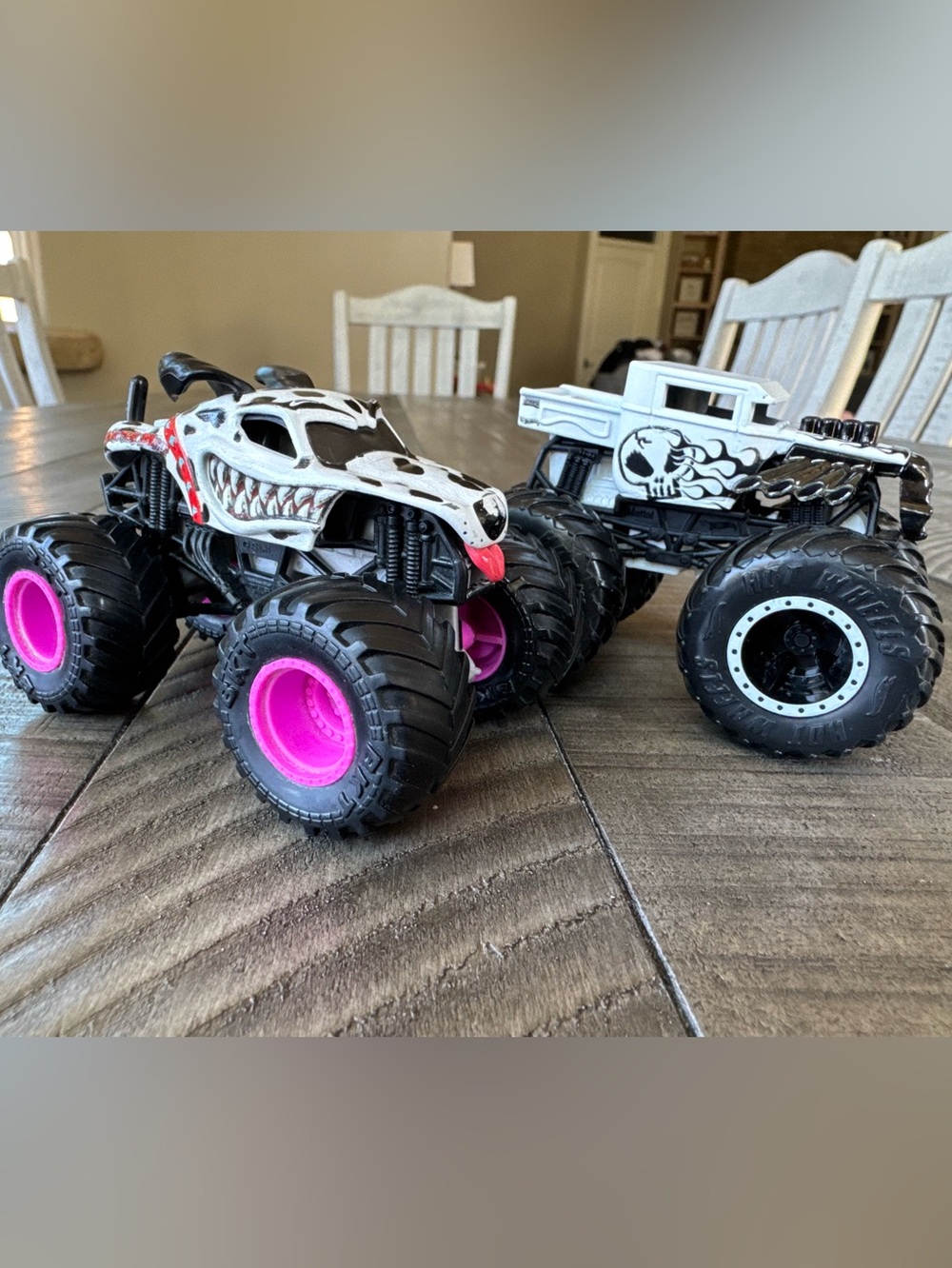 Hot Wheels Monster Trucks Bone Shaker & Monster Jam Mutt Dalmatian Toy Trucks